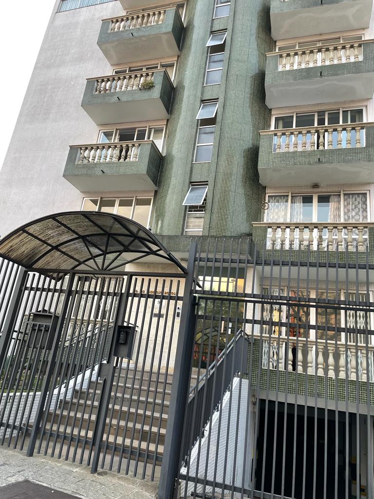 Apartamento  com 3 quartos no Bigorrilho – Curitiba – PR – REF. 8666