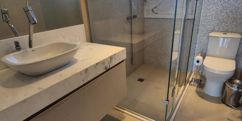 a29f0840-5dbc-46af-8531-aaf2564c9e15