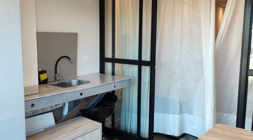 c42a4344-e2a2-4e4e-9fda-beda6d618b44